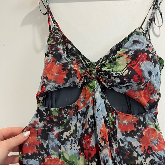 Cinq à Sept Riki Tiered Floral Maxi Dress - Picture 7 of 9